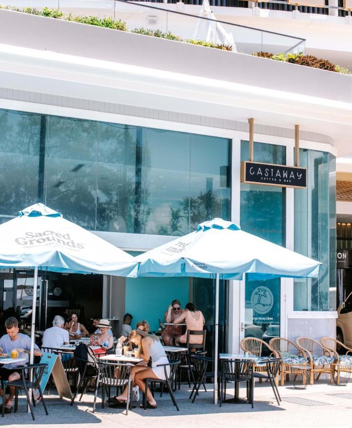 Surfers Paradise New Beachfront Apartments 골드코스트 외부 사진