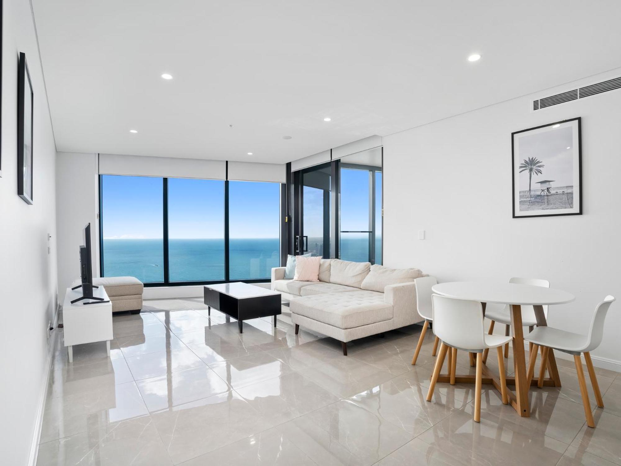 Surfers Paradise New Beachfront Apartments 골드코스트 외부 사진