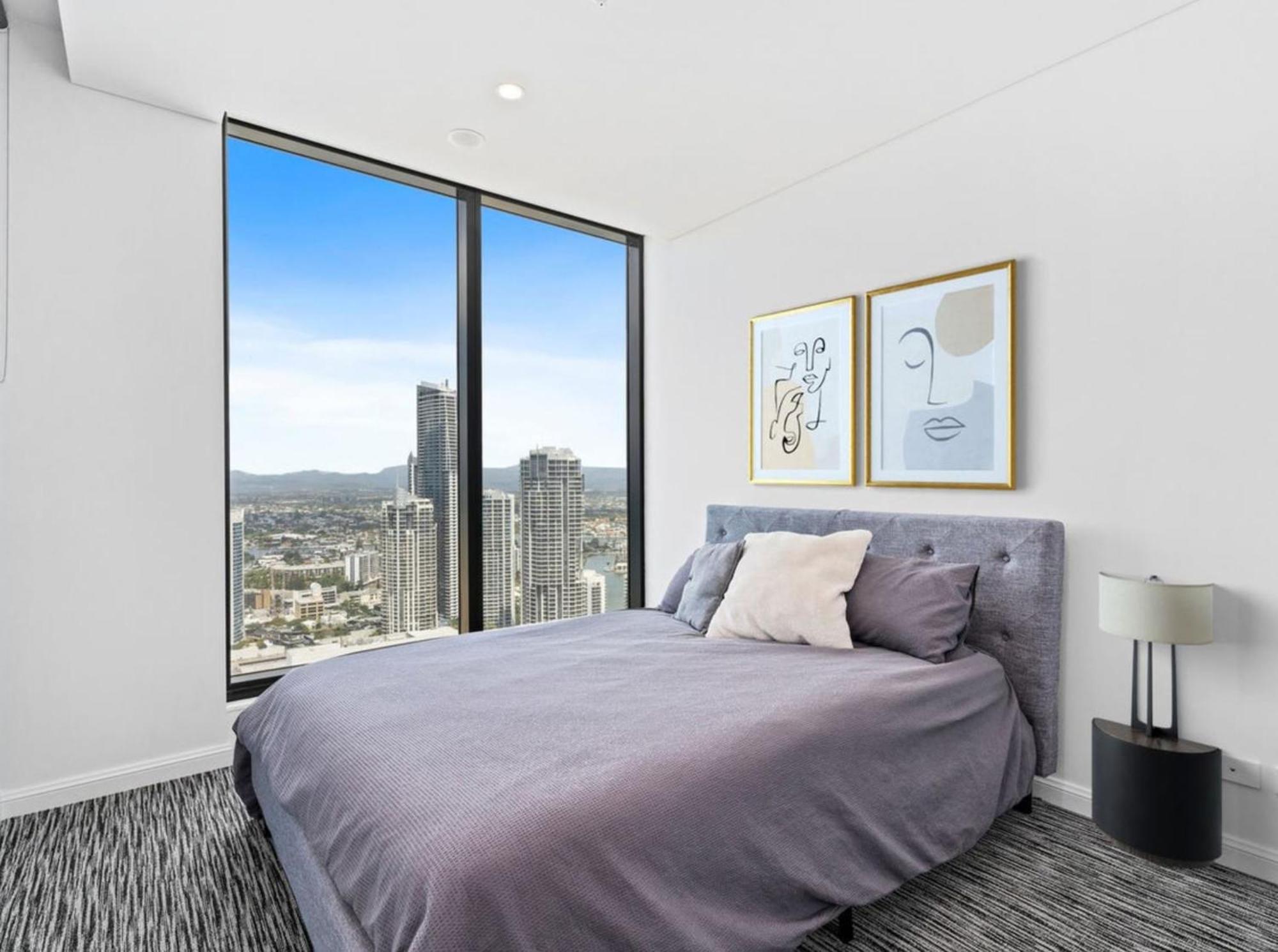 Surfers Paradise New Beachfront Apartments 골드코스트 외부 사진
